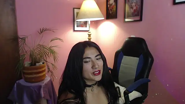Snapshot of bunnyemilyrose36 chatting on 08-03-26, 04:00 bunnyemilyrose36 online show from 08-03-26, 04:00