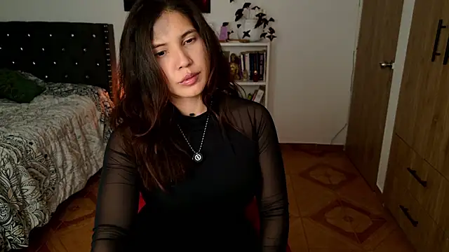 Sigrid- online show from 02-25-26, 01:04