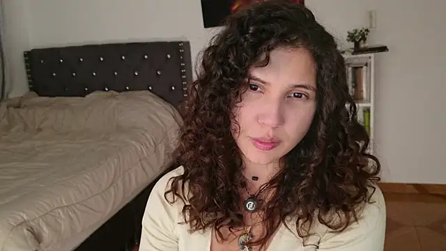 Snapshot of Sigrid- chatting on 05-31-26, 03:04 Sigrid- online show from 05-31-26, 03:04