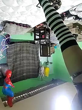 Snapshot of 2398e chatting on 11-16-25, 04:23 2398e online show from 11-16-25, 04:23