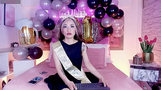 EmmaWilder online show from 11-03-25, 07:15