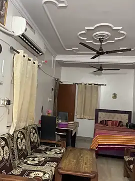 Snapshot of John_desihunk chatting on 12-05-24, 10:44 John desihunk online show from 12-05-24, 10:44