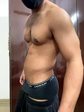 Snapshot of John_desihunk chatting on 12-08-24, 11:03 John desihunk online show from 12-08-24, 11:03