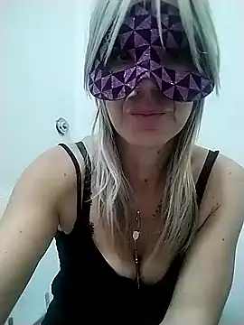 Snapshot of porcedda38 chatting on 01-15-25, 12:58 porcedda38 online show from 01-15-25, 12:58