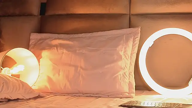 angelinepossy online show from 10-13-25, 11:05