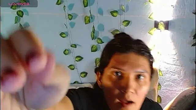 Snapshot of venus_swet_ chatting on 11-04-25, 01:05 venus swet online show from 11-04-25, 01:05