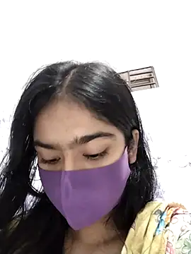 Snapshot of Arisha- chatting on 05-10-26, 12:10 Arisha- online show from 05-10-26, 12:10