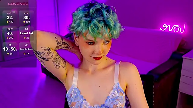 Snapshot of School_Love chatting on 12-11-24, 04:20 School Love online show from 12-11-24, 04:20