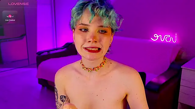 Snapshot of School_Love chatting on 12-16-24, 04:16 School Love online show from 12-16-24, 04:16