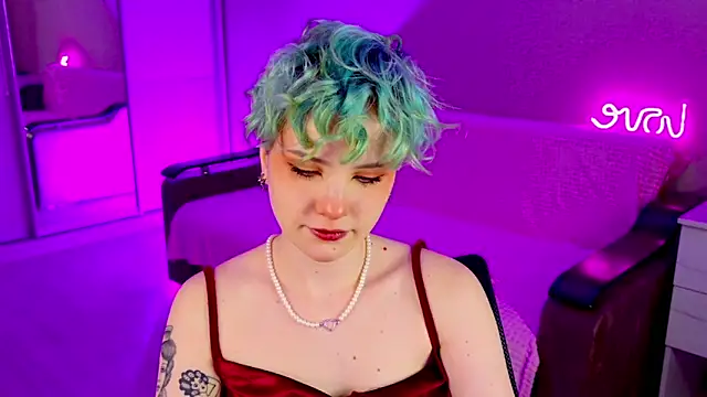 Snapshot of School_Love chatting on 01-09-25, 01:13 School Love online show from 01-09-25, 01:13