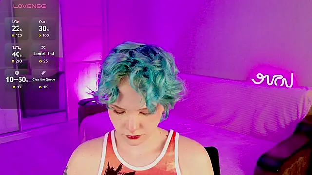 Snapshot of School_Love chatting on 02-12-25, 01:06 School Love online show from 02-12-25, 01:06