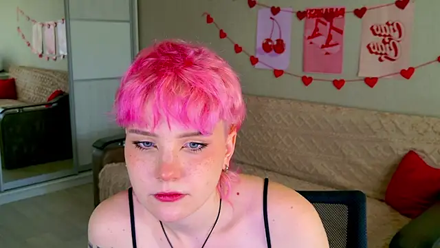 Snapshot of School_Love chatting on 09-14-25, 11:09 School Love online show from 09-14-25, 11:09