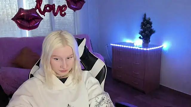 EnigmaSee online show from 02-23-26, 01:25