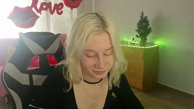 EnigmaSee online show from 03-08-26, 02:04