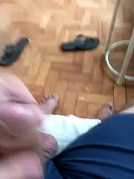 Snapshot of lobomisterioso13 chatting on 03-05-25, 04:57 lobomisterioso13 online show from 03-05-25, 04:57