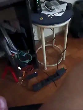 Snapshot of lobomisterioso13 chatting on 09-15-25, 01:33 lobomisterioso13 online show from 09-15-25, 01:33