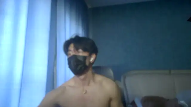 wuzhimao0207 online show from 05-31-26, 04:42