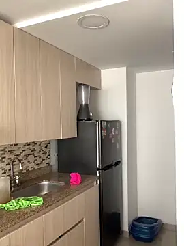 aldrinwhite online show from 03-20-25, 04:09