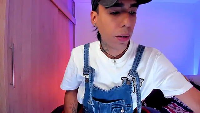 aldrinwhite online show from 02-17-26, 04:57