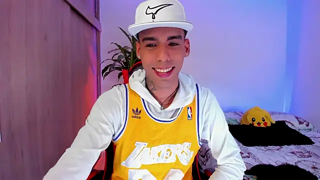 aldrinwhite online show from 03-09-26, 06:23