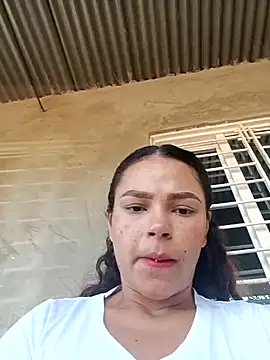 Mommy-Hot online show from 02-21-25, 01:44