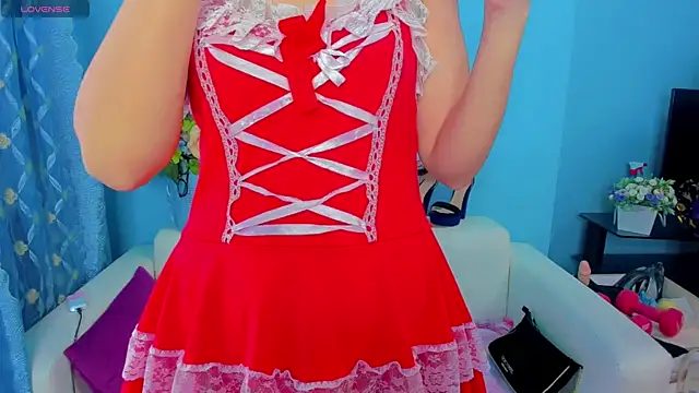 Snapshot of LindaaLu chatting on 05-08-26, 02:39 LindaaLu online show from 05-08-26, 02:39