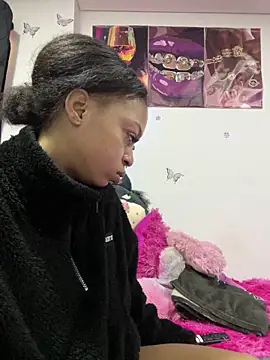 Snapshot of Melany_Williams chatting on 04-25-26, 12:08 Melany Williams online show from 04-25-26, 12:08