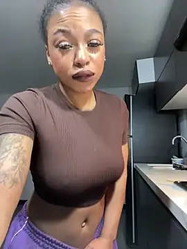 Snapshot of Melany_Williams chatting on 05-07-26, 12:54 Melany Williams online show from 05-07-26, 12:54