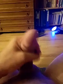 Snapshot of demoniczny82 chatting on 11-18-25, 03:49 demoniczny82 online show from 11-18-25, 03:49