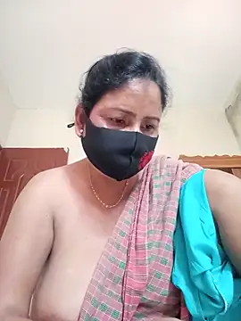 Snapshot of Neha-Roy chatting on 06-01-26, 04:58 Neha-Roy online show from 06-01-26, 04:58