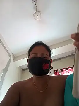 Snapshot of Neha-Roy chatting on 06-17-26, 05:21 Neha-Roy online show from 06-17-26, 05:21