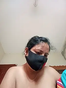 Snapshot of Neha-Roy chatting on 06-25-26, 05:56 Neha-Roy online show from 06-25-26, 05:56