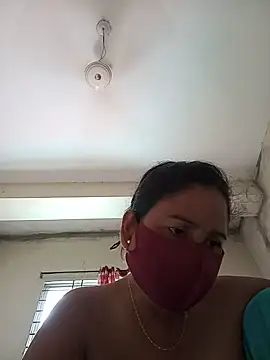 Snapshot of Neha-Roy chatting on 07-26-26, 05:48 Neha-Roy online show from 07-26-26, 05:48