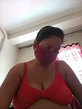 Snapshot of Neha-Roy chatting on 07-29-26, 05:05 Neha-Roy online show from 07-29-26, 05:05