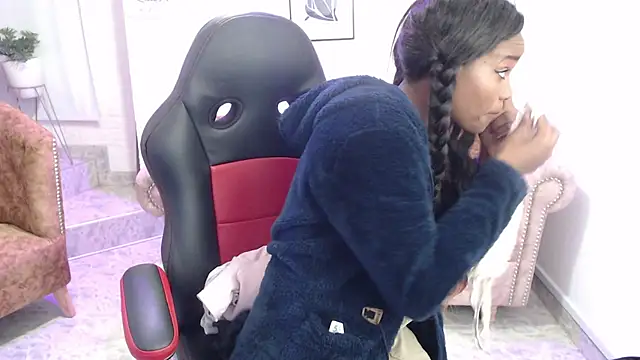 cattalheya online show from 11-17-25, 12:33