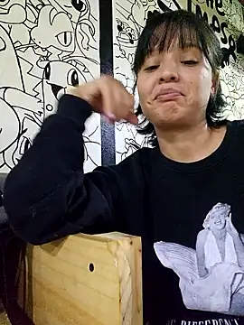 LorenRosse online show from 10-22-25, 11:04