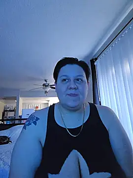 Snapshot of DevilDahm chatting on 02-10-26, 12:15 DevilDahm online show from 02-10-26, 12:15