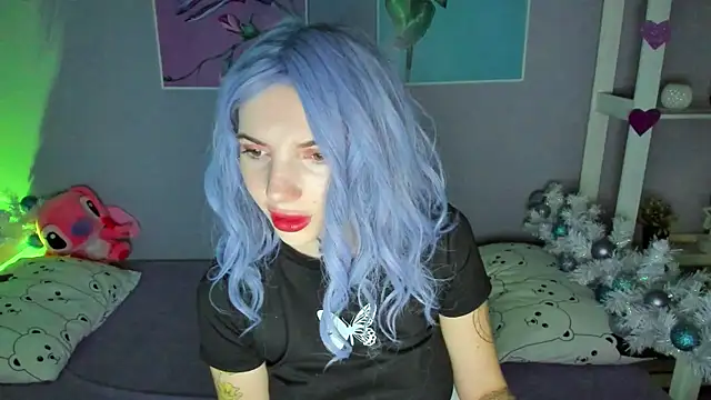 Snapshot of AnneTenet chatting on 12-19-24, 06:12 AnneTenet online show from 12-19-24, 06:12