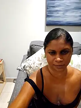 Snapshot of Sensual_indian7 chatting on 03-06-25, 07:43 Sensual indian7 online show from 03-06-25, 07:43