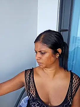 Snapshot of Sensual_indian7 chatting on 03-13-25, 12:46 Sensual indian7 online show from 03-13-25, 12:46