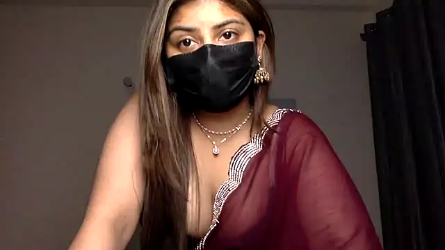 Hoty-Shivangi online show from 12-15-25, 02:54