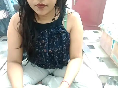 aarushi sharmaa online show from 03-15-25, 02:14