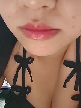 girldam95 online show from 12-18-25, 07:47