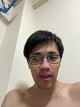 Snapshot of ryusei18570 chatting on 12-26-24, 05:30 ryusei18570 online show from 12-26-24, 05:30