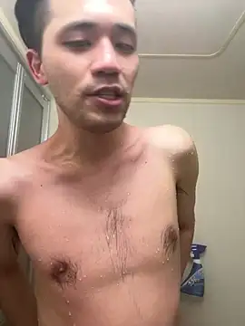 Snapshot of ryusei18570 chatting on 02-08-25, 01:11 ryusei18570 online show from 02-08-25, 01:11