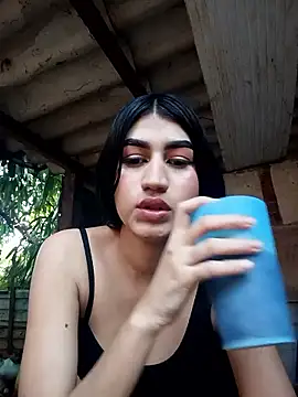 Julix A online show from 02-27-26, 09:48