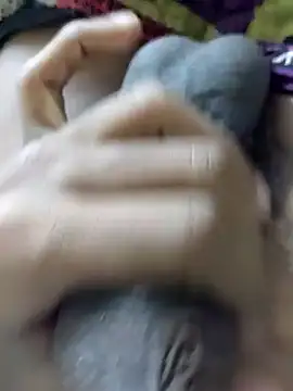 Snapshot of Ssdhaka11 chatting on 12-17-24, 04:00 Ssdhaka11 online show from 12-17-24, 04:00