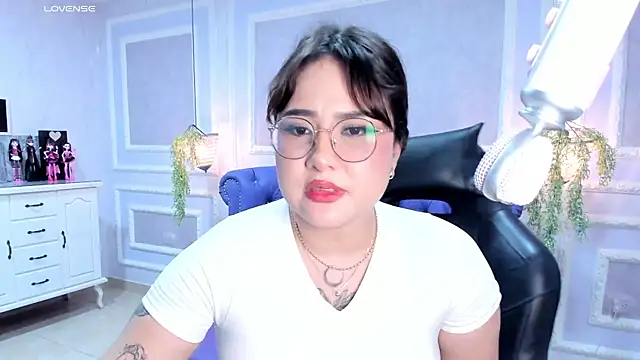 Snapshot of AHRI_LEE chatting on 02-12-25, 08:16 AHRI LEE online show from 02-12-25, 08:16