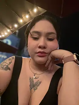 Snapshot of AHRI_LEE chatting on 02-23-25, 07:55 AHRI LEE online show from 02-23-25, 07:55