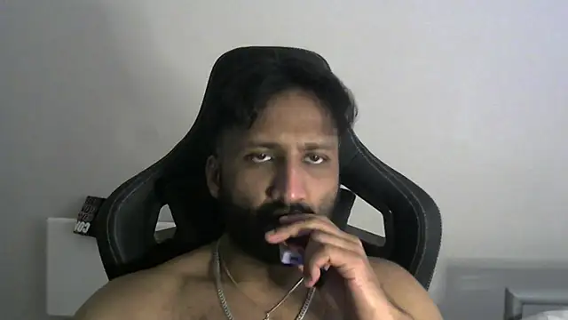 Snapshot of shadthebiguy chatting on 03-11-25, 01:12 shadthebiguy online show from 03-11-25, 01:12